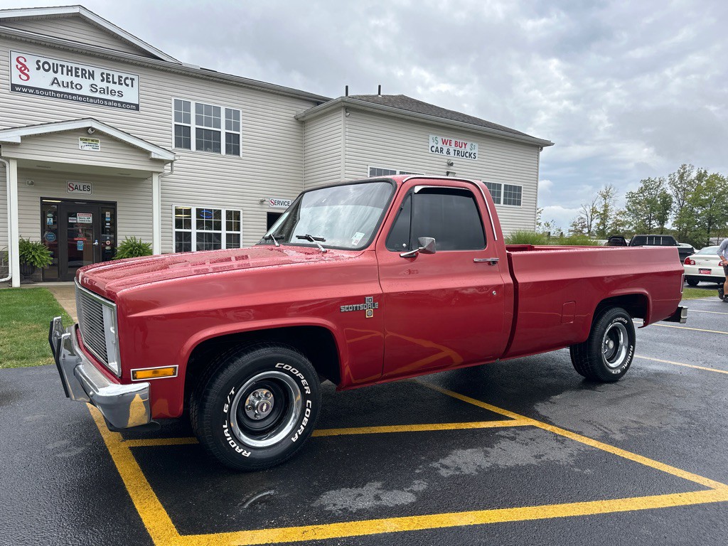 1982 Chevrolet C/K 10 Image 2