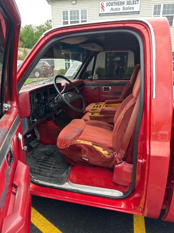 1982 Chevrolet C/K 10 Image 11