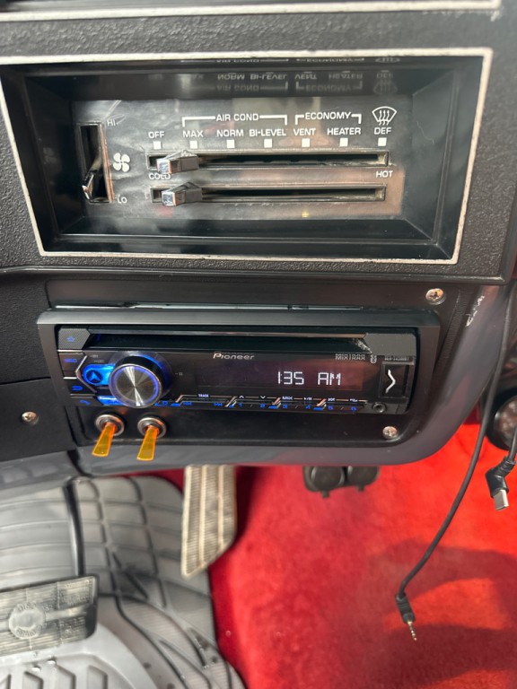 1982 Chevrolet C/K 10 Image 15