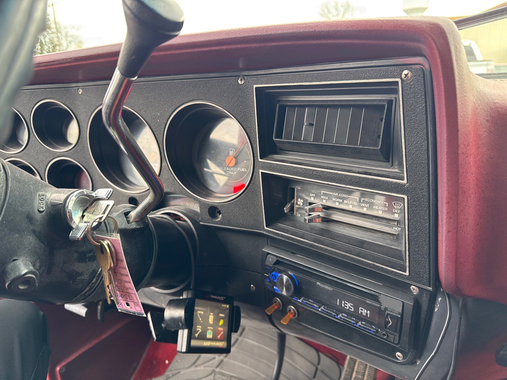 1982 Chevrolet C/K 10 Image 16