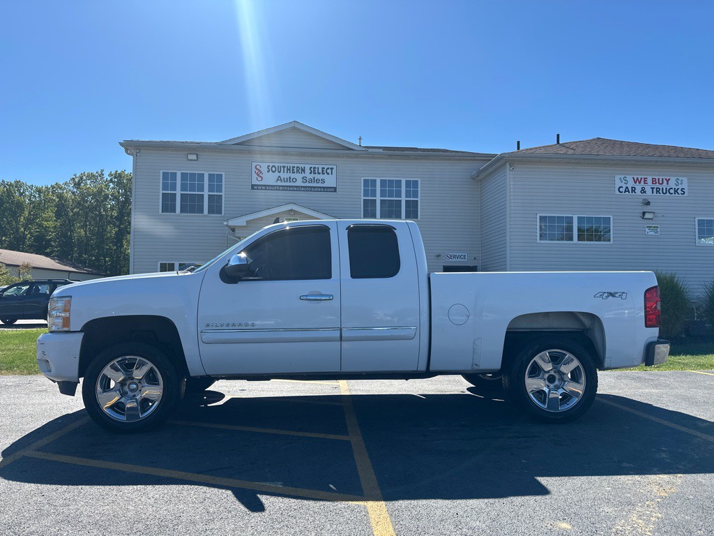 2011 Chevrolet Silverado 1500 Image 1