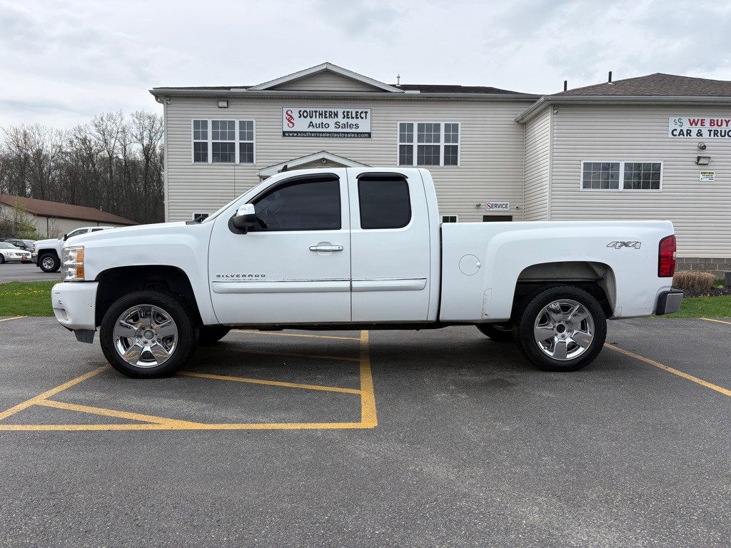 2011 Chevrolet Silverado 1500 Image 1