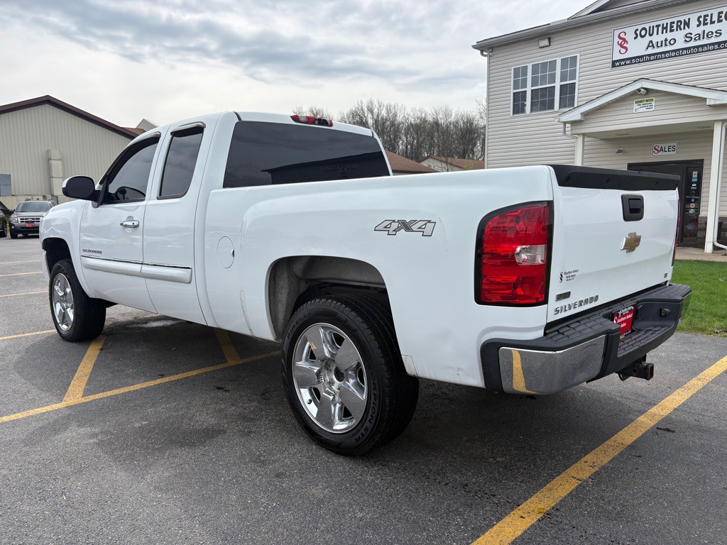 2011 Chevrolet Silverado 1500 Image 9