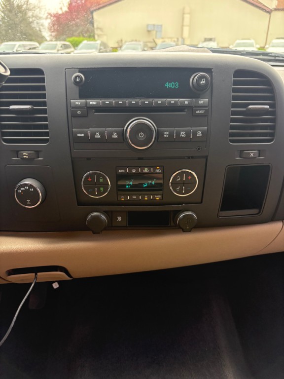 2011 Chevrolet Silverado 1500 Image 16