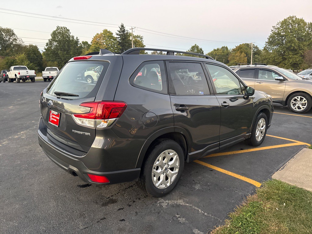 2021 Subaru Forester Image 6