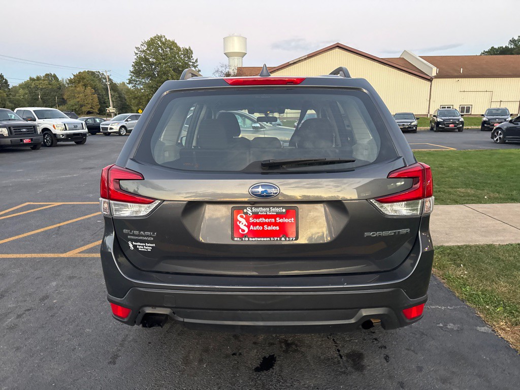 2021 Subaru Forester Image 7