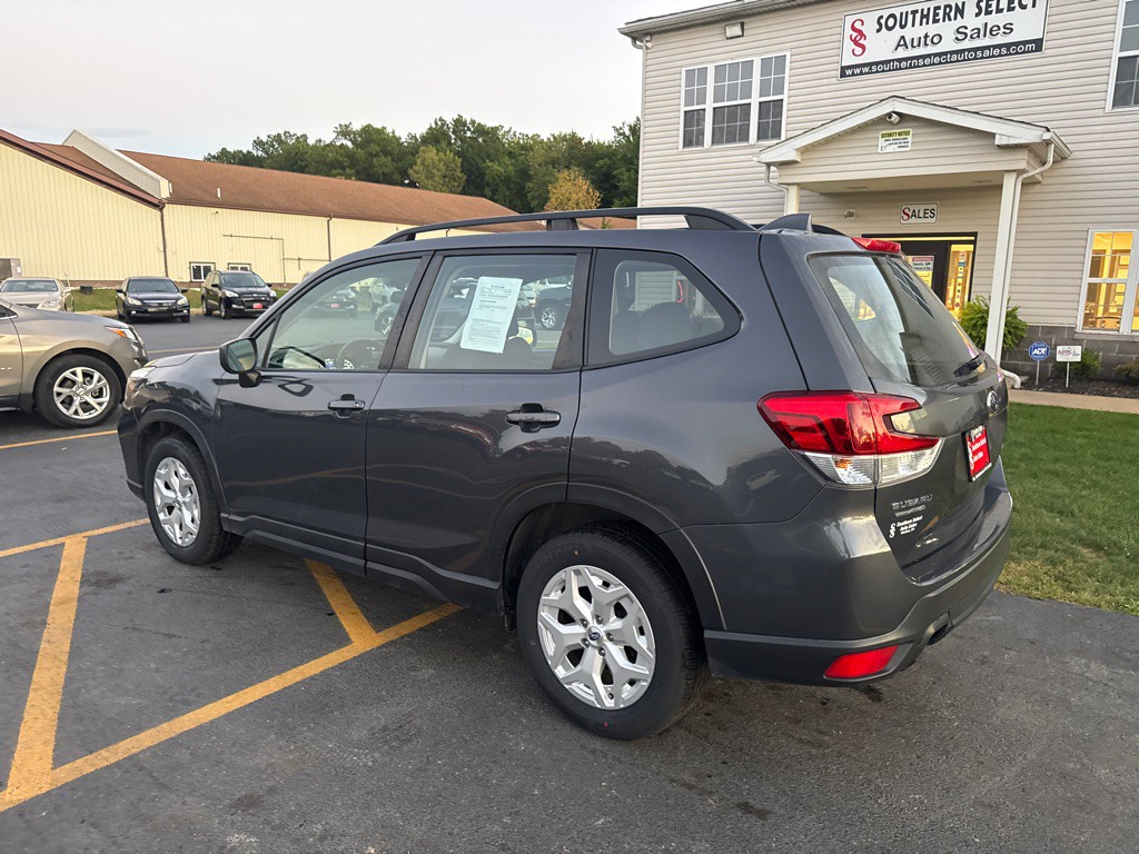 2021 Subaru Forester Image 8