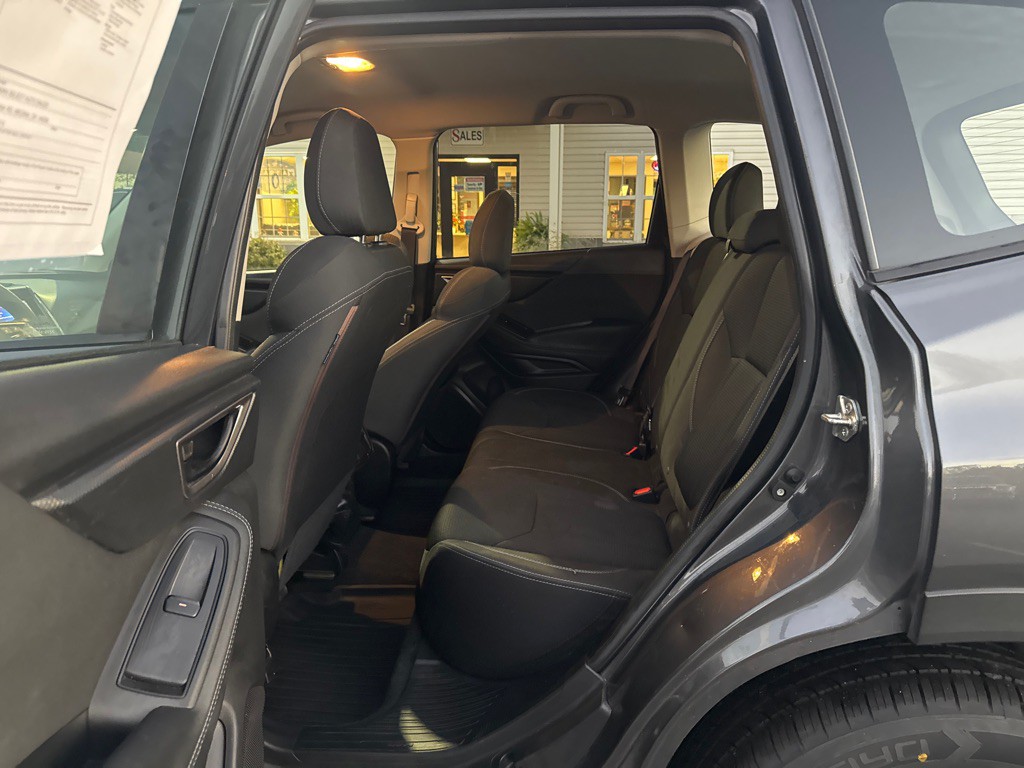 2021 Subaru Forester Image 11