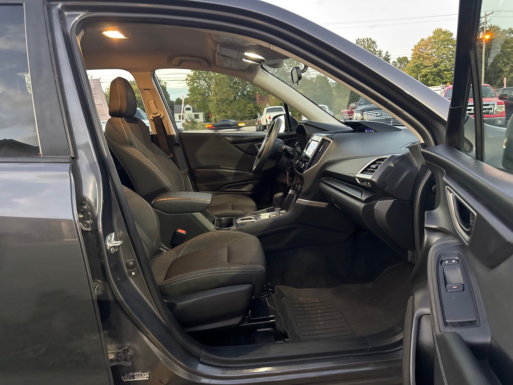 2021 Subaru Forester Image 12