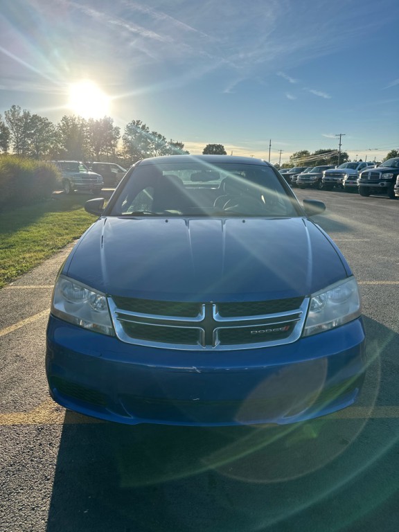 2012 Dodge Avenger Image 3