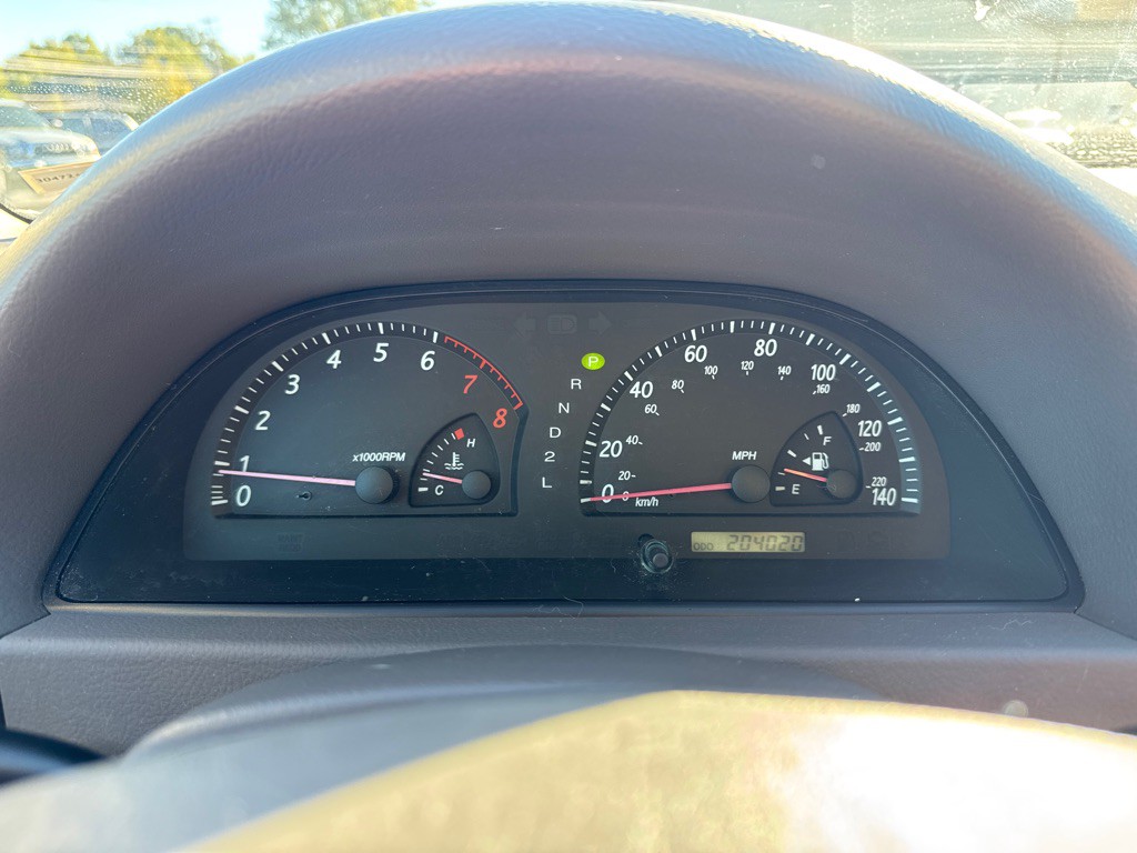 2004 Toyota Camry Image 16