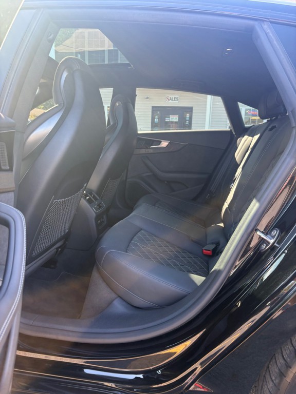 2022 Audi S5 Image 10