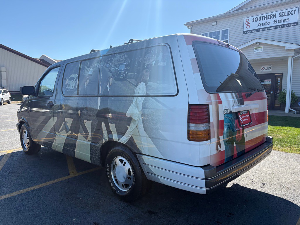 1994 Ford Aerostar Image 8