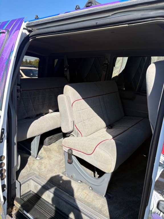 1994 Ford Aerostar Image 12