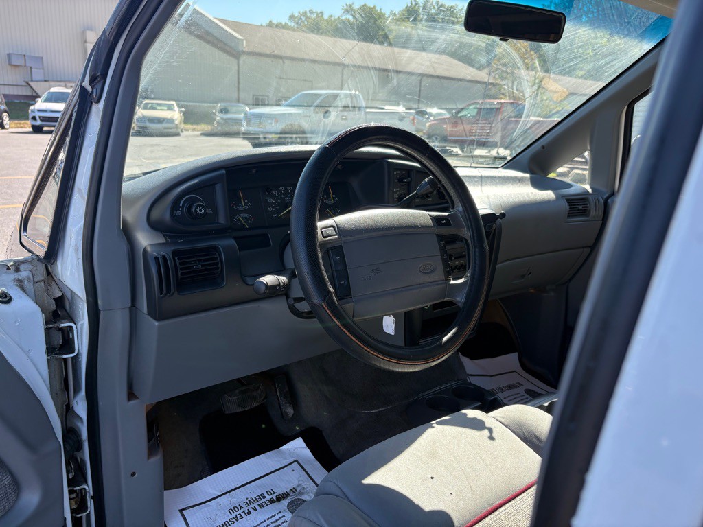 1994 Ford Aerostar Image 14