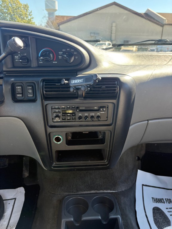1994 Ford Aerostar Image 16