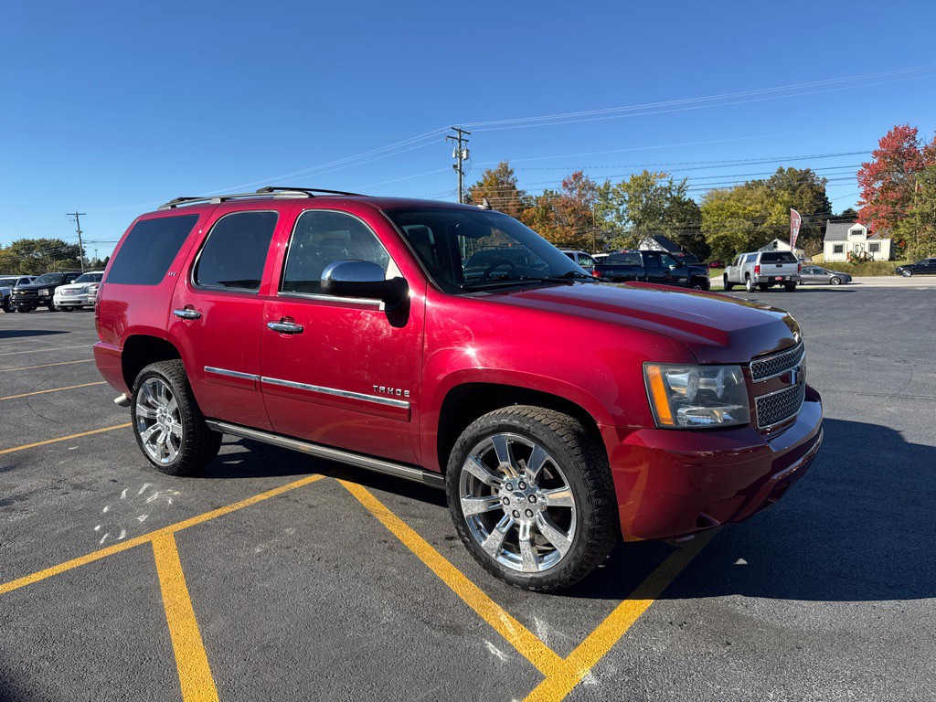 2011 Chevrolet Tahoe Image 4