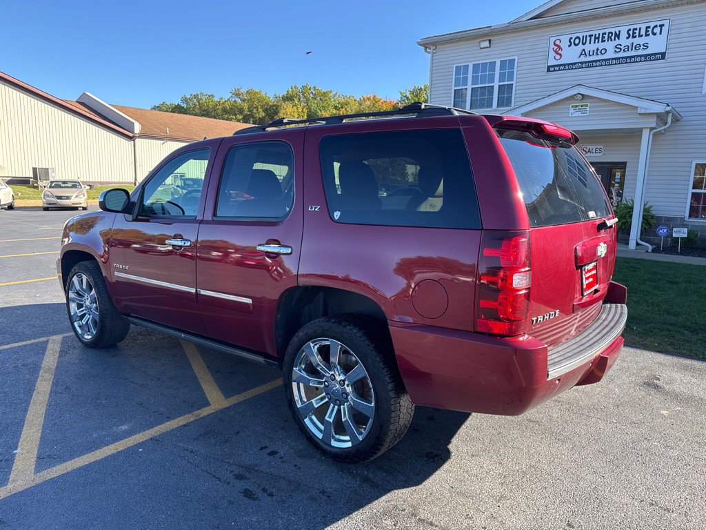 2011 Chevrolet Tahoe Image 8