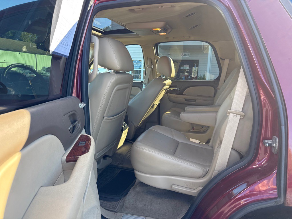 2011 Chevrolet Tahoe Image 11