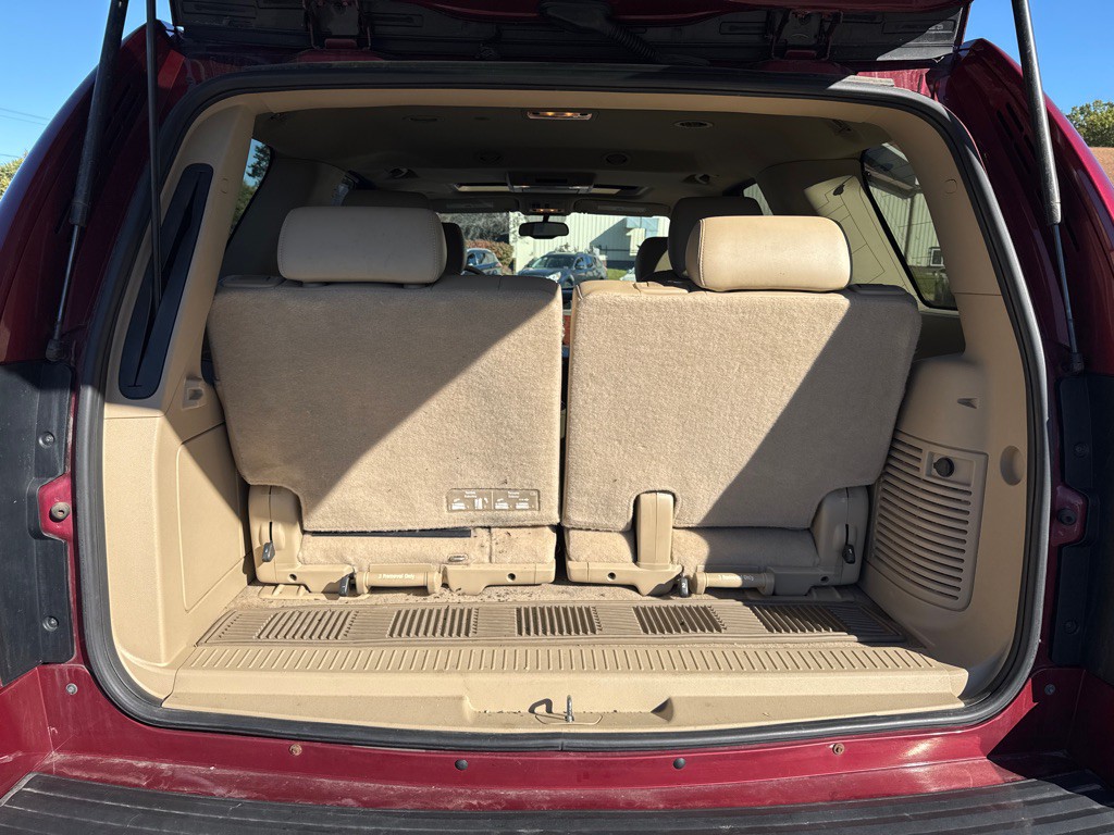 2011 Chevrolet Tahoe Image 16