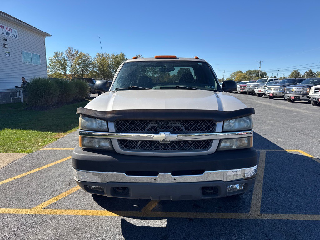 2004 Chevrolet Silverado 1500 Image 3