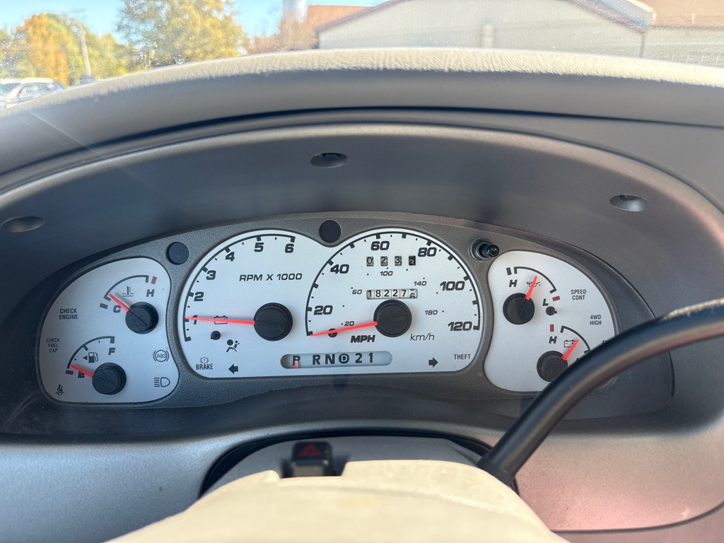 2003 Ford Explorer Image 14