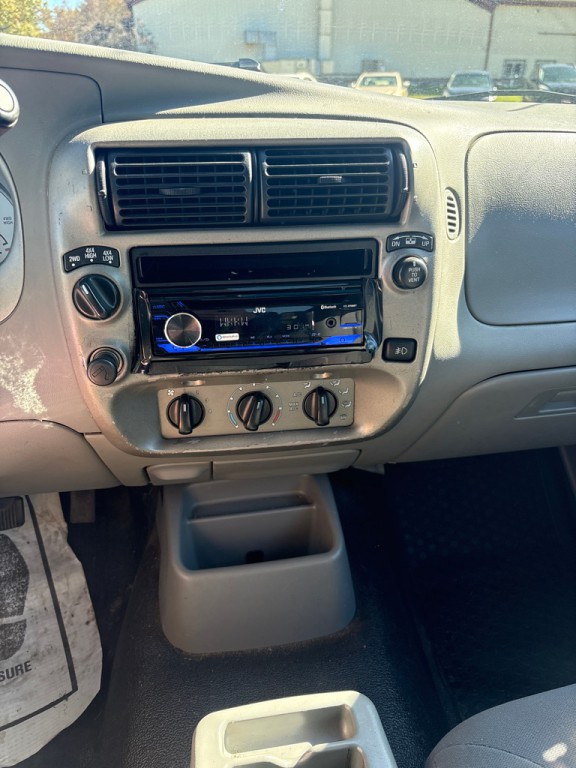 2003 Ford Explorer Image 15