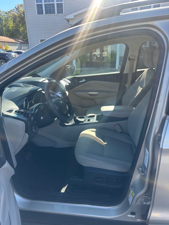 2017 Ford Escape Image 10