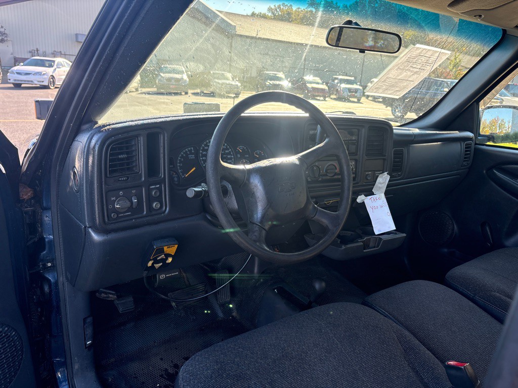2000 Chevrolet Silverado 1500 Image 11