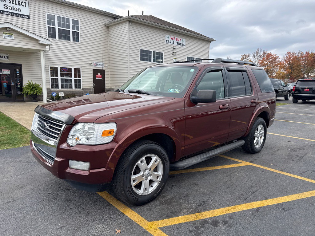 2010 Ford Explorer Image 2
