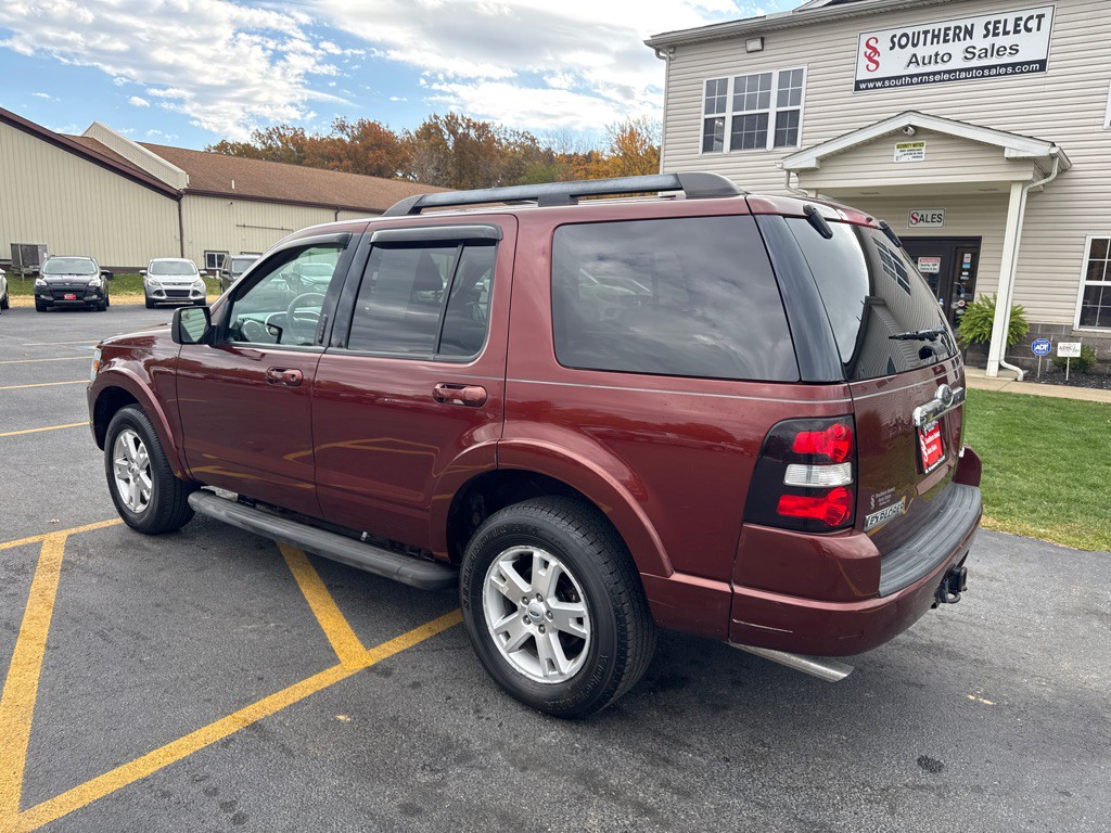 2010 Ford Explorer Image 8