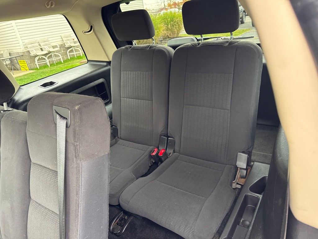 2010 Ford Explorer Image 11