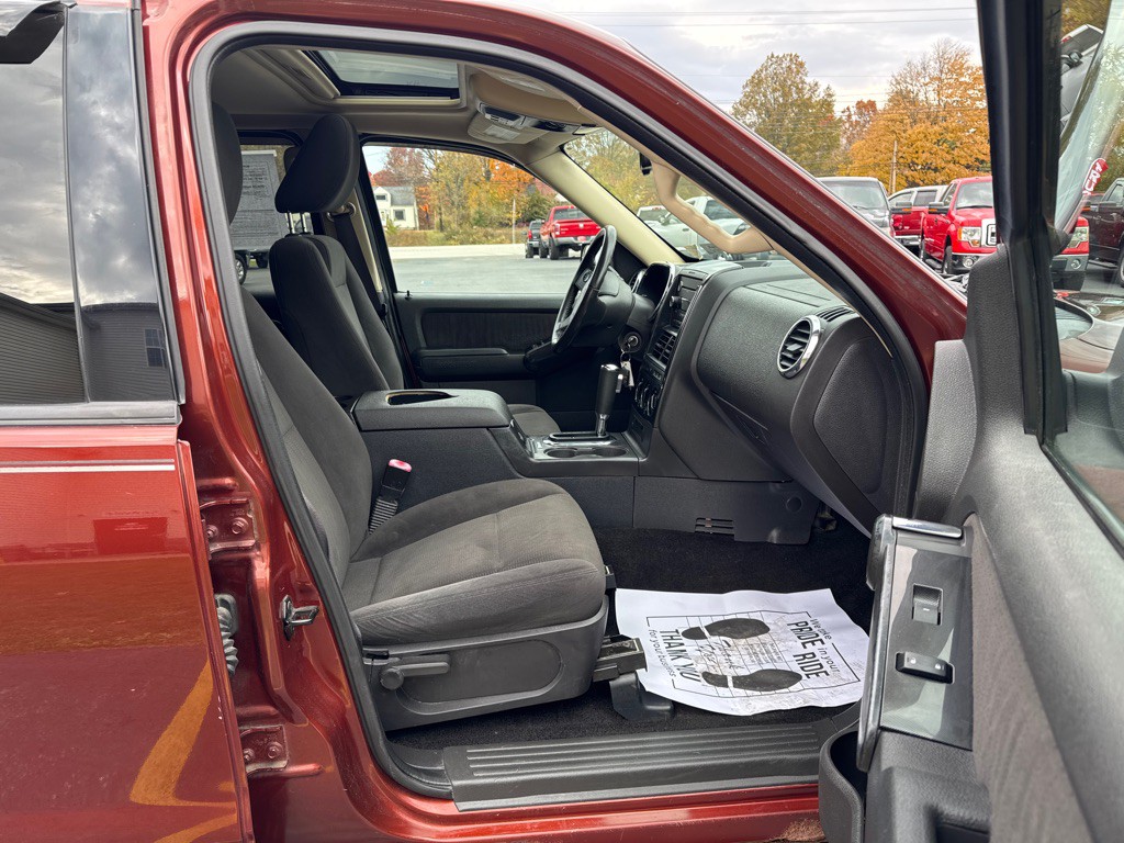 2010 Ford Explorer Image 12