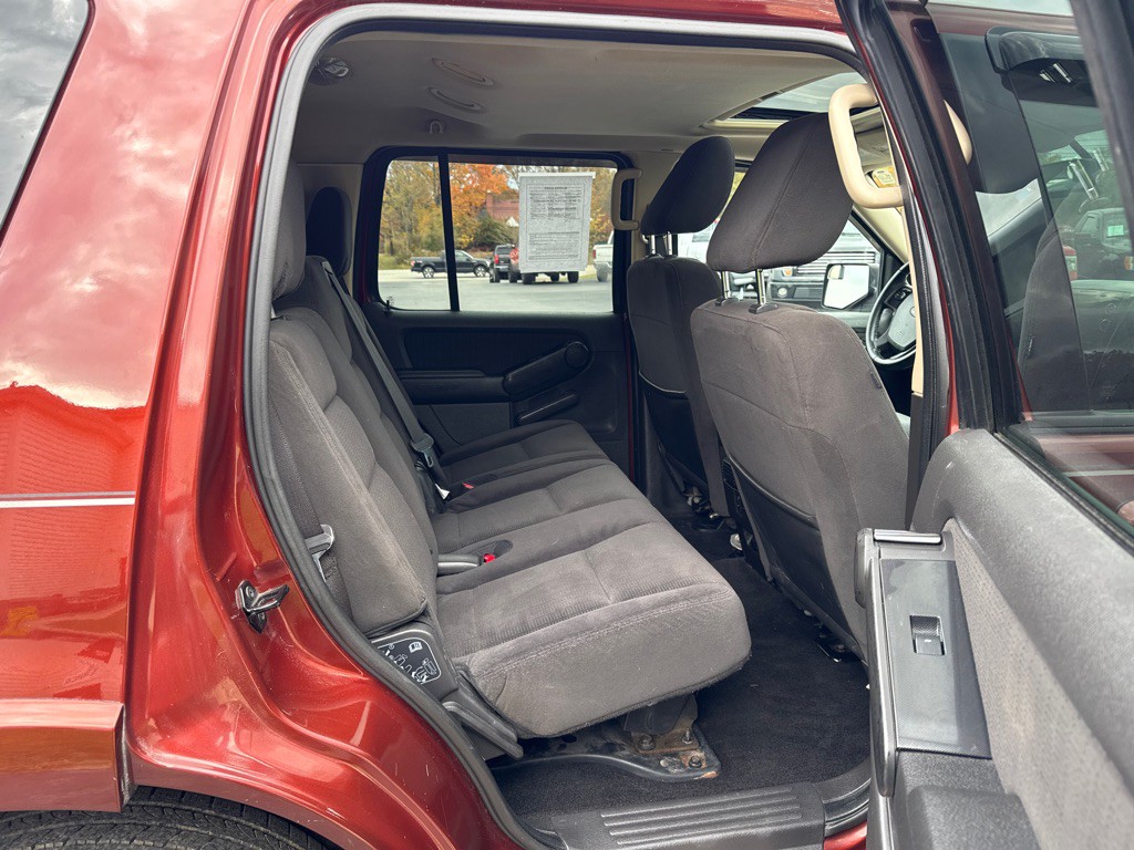 2010 Ford Explorer Image 13