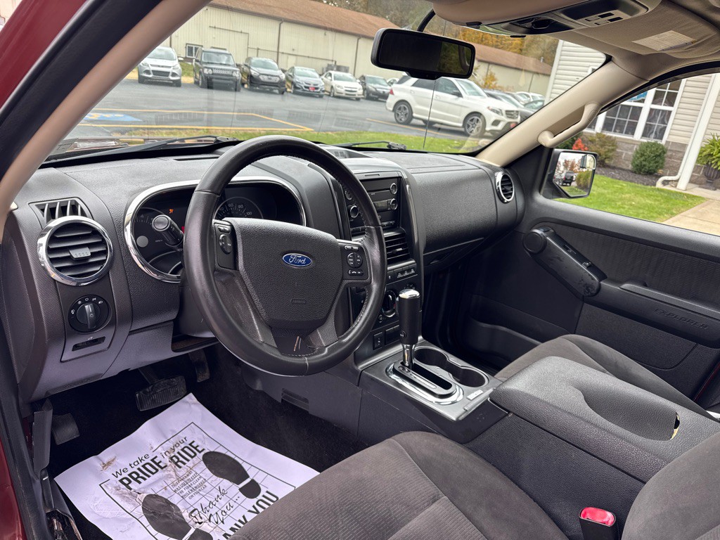 2010 Ford Explorer Image 16