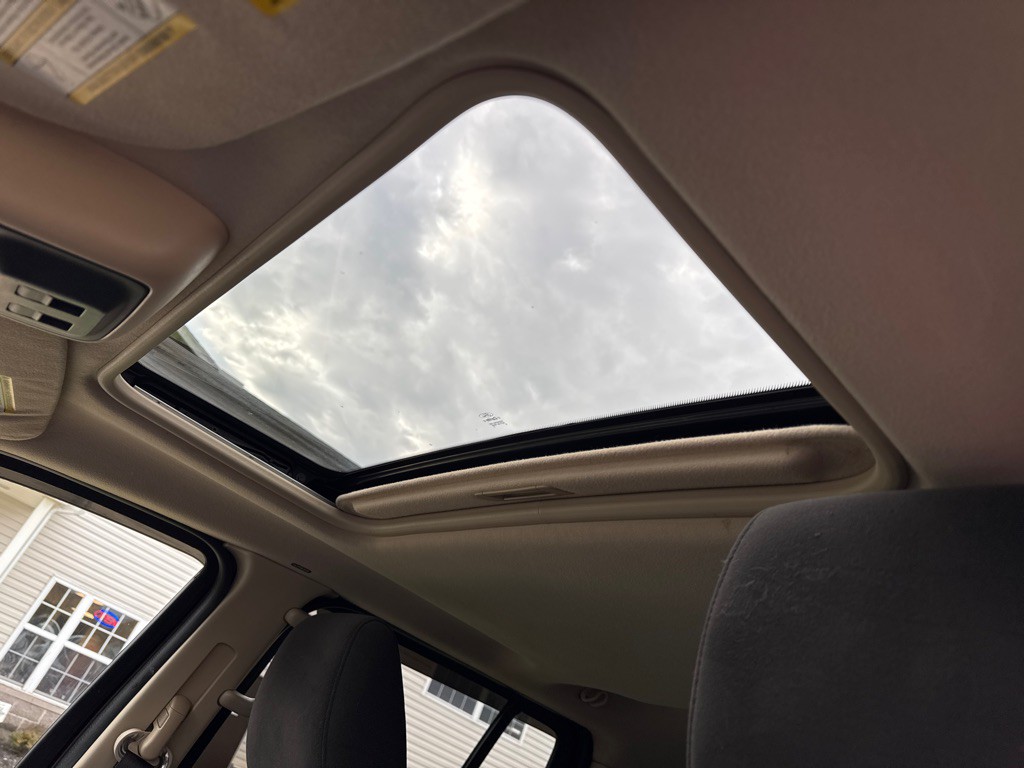 2010 Ford Explorer Image 19