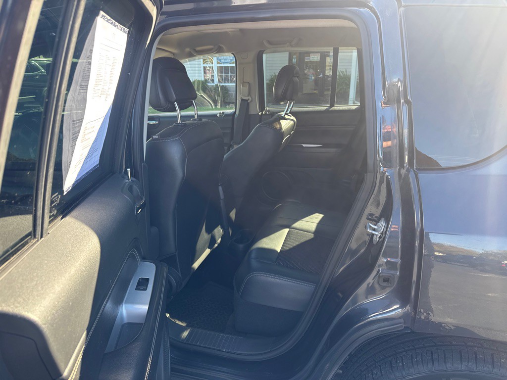 2015 Jeep Compass Image 11