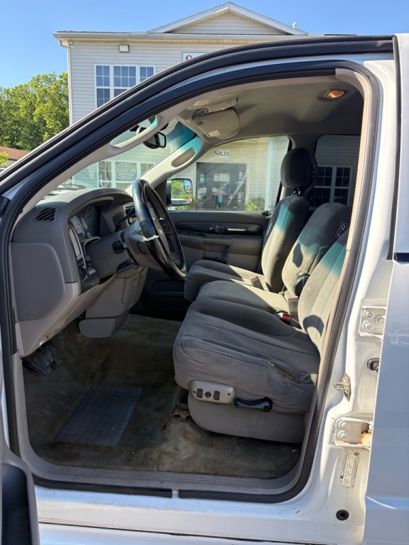 2005 Dodge Ram 1500 Image 9