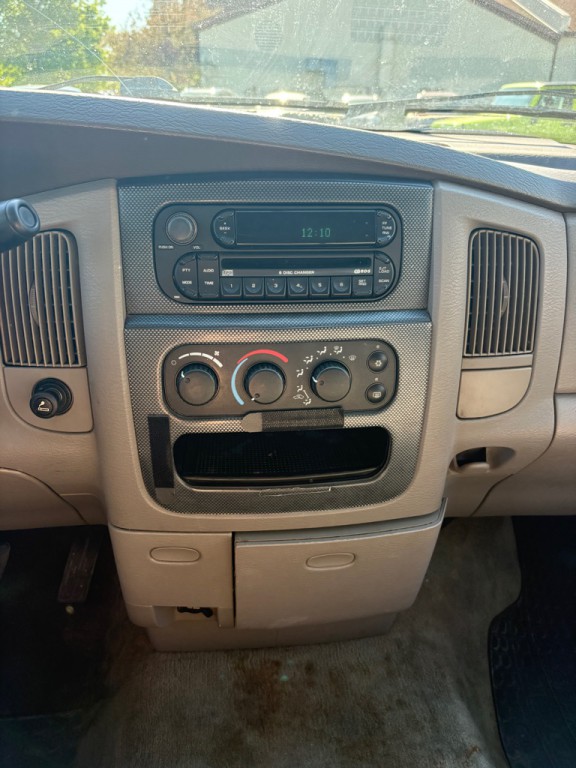 2005 Dodge Ram 1500 Image 15