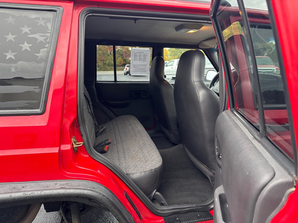 2001 Jeep Cherokee Image 13