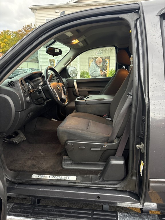2011 Chevrolet Silverado 1500 Image 9