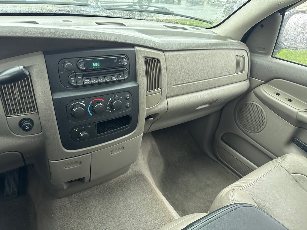 2005 Dodge Ram 1500 Image 16