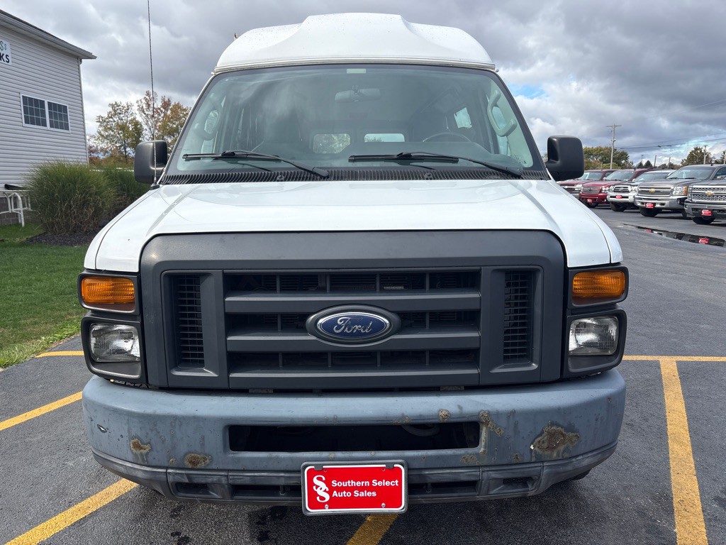 2013 Ford Econoline Image 3