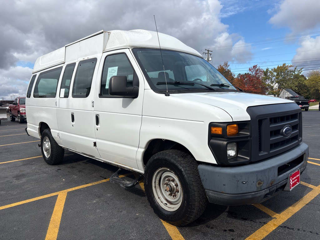 2013 Ford Econoline Image 4