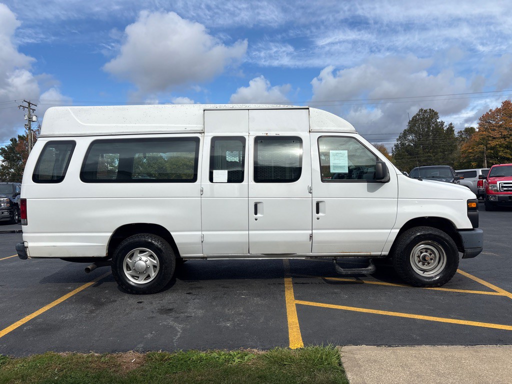 2013 Ford Econoline Image 5