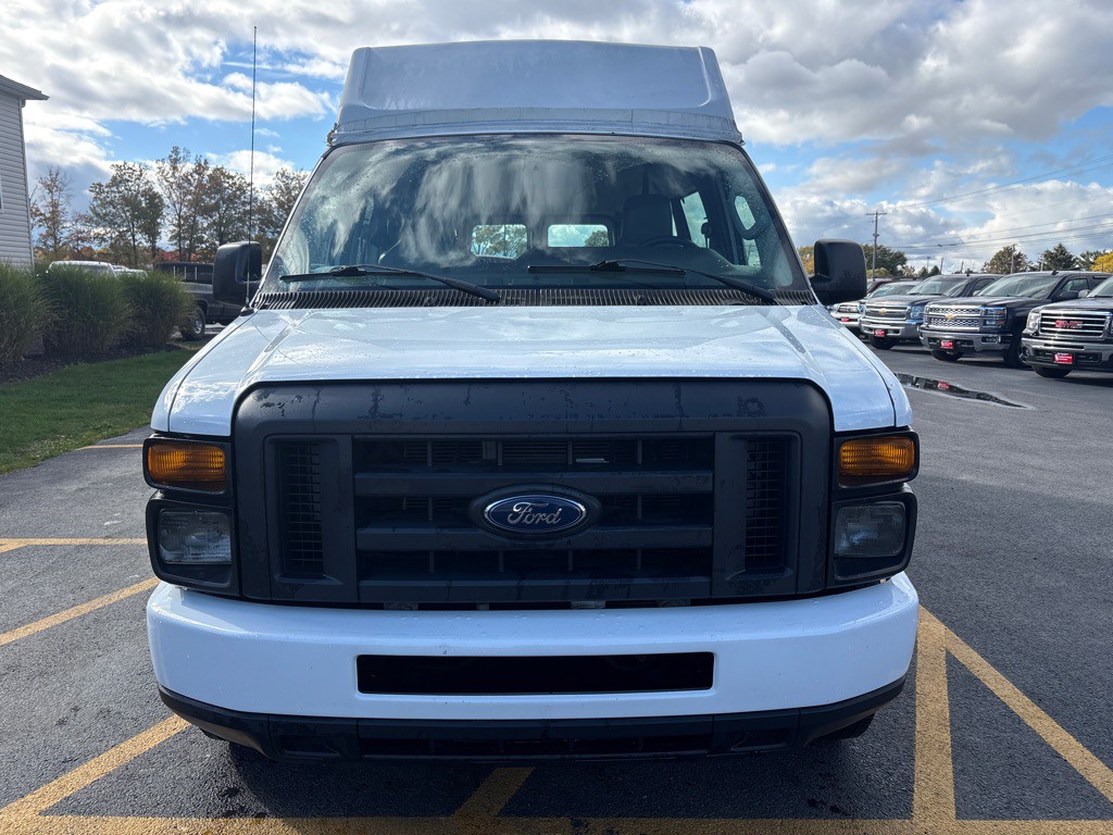 2013 Ford Econoline Image 3