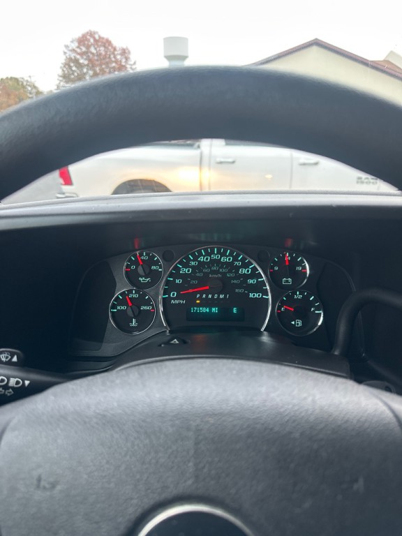 2013 Chevrolet Express Image 16