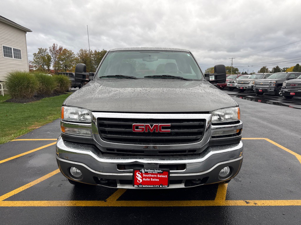 2006 GMC Sierra Image 3