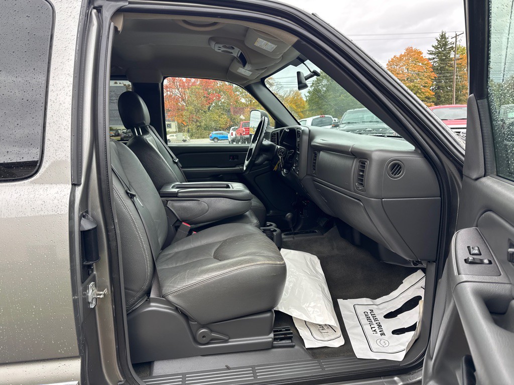 2006 GMC Sierra Image 12