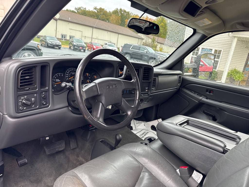 2006 GMC Sierra Image 14